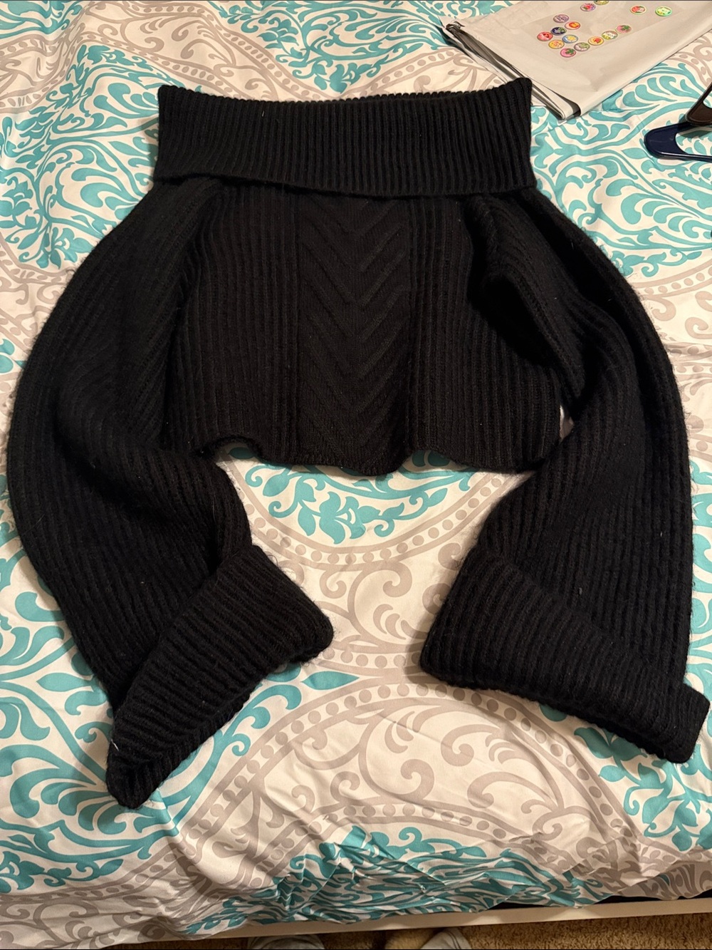 Forever 21 Black Off-the-Shoulder Ribbed Cropped Sweater